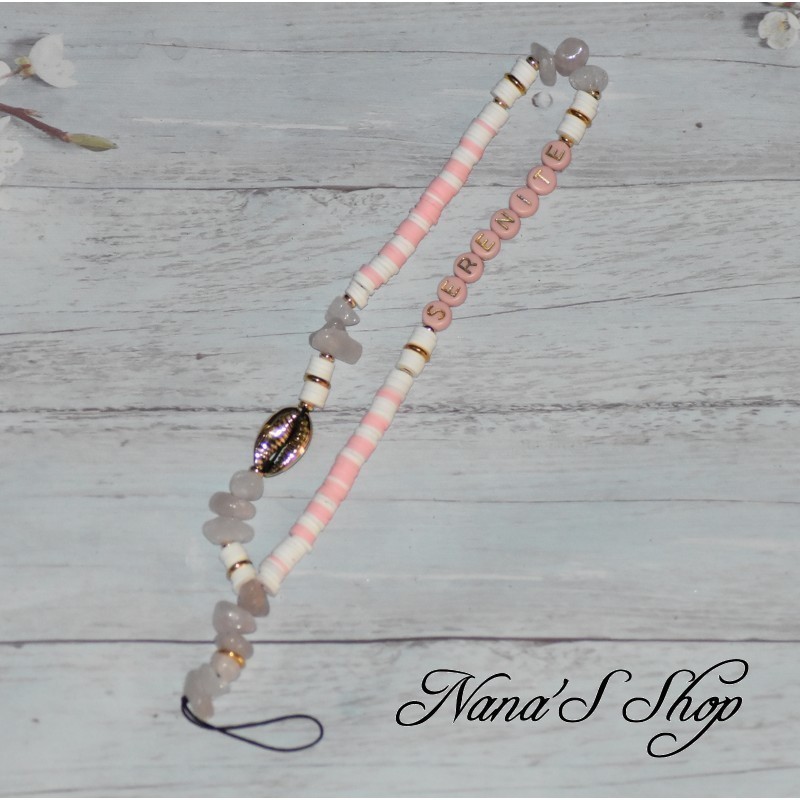 Bijou de portable, perles heishi & Cauris, coloris rose pâle.