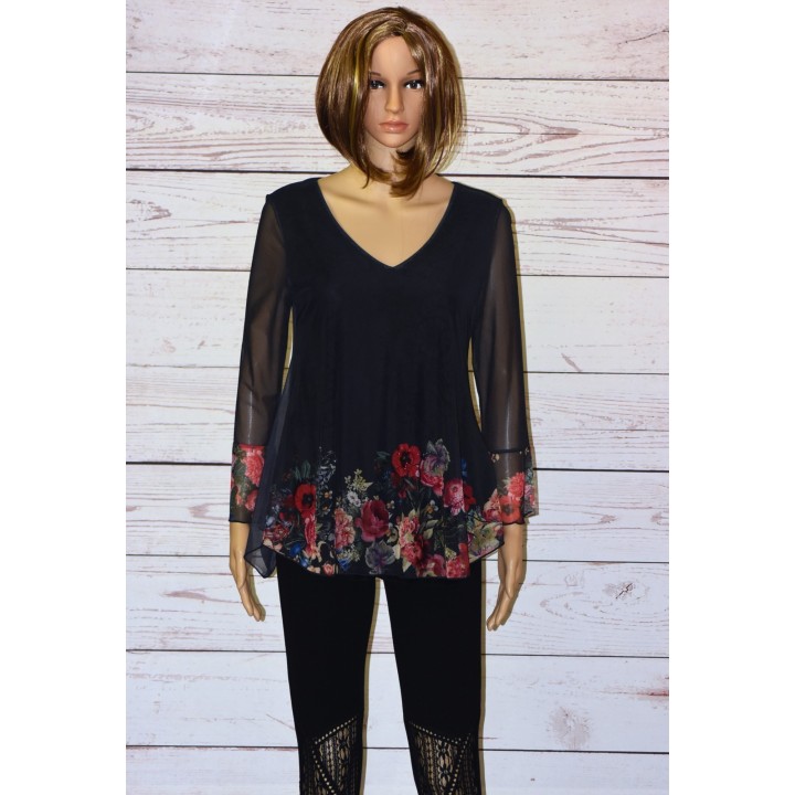 T-shirt fleuri, O' Hara, de la la marque Desigual, bleu marine très foncé.