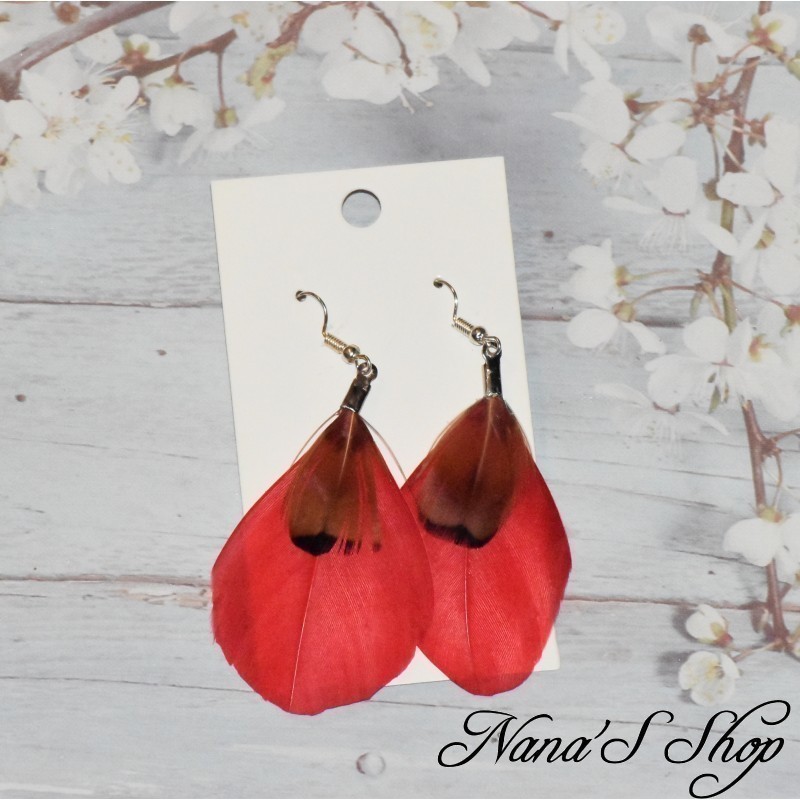 Boucles d'oreilles duo de plumes simple, coloris rouge.