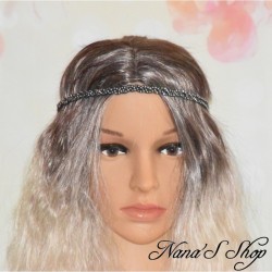 Headband tressé, en suédine strass argenté, coloris noir.