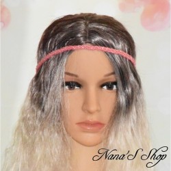 Headband tressé, en suédine strass argenté, coloris rouge.