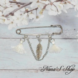 Broche plume et pompons tassel, coloris blanc.