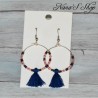 Boucles d'oreilles créoles, pompon tassel et perles rocailles, coloris bleu marine.