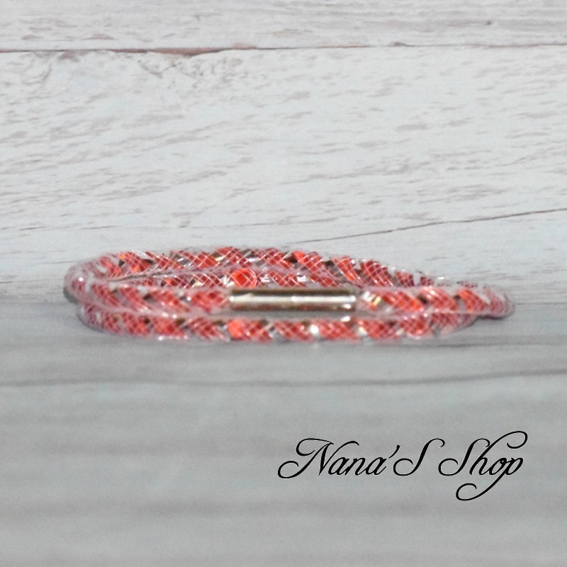 Collier ou bracelet double, tube résille et strass, effet Stardust, coloris rouge. Collier ou bracelet double, tube résille et strass, effet Stardust, coloris rouge.
