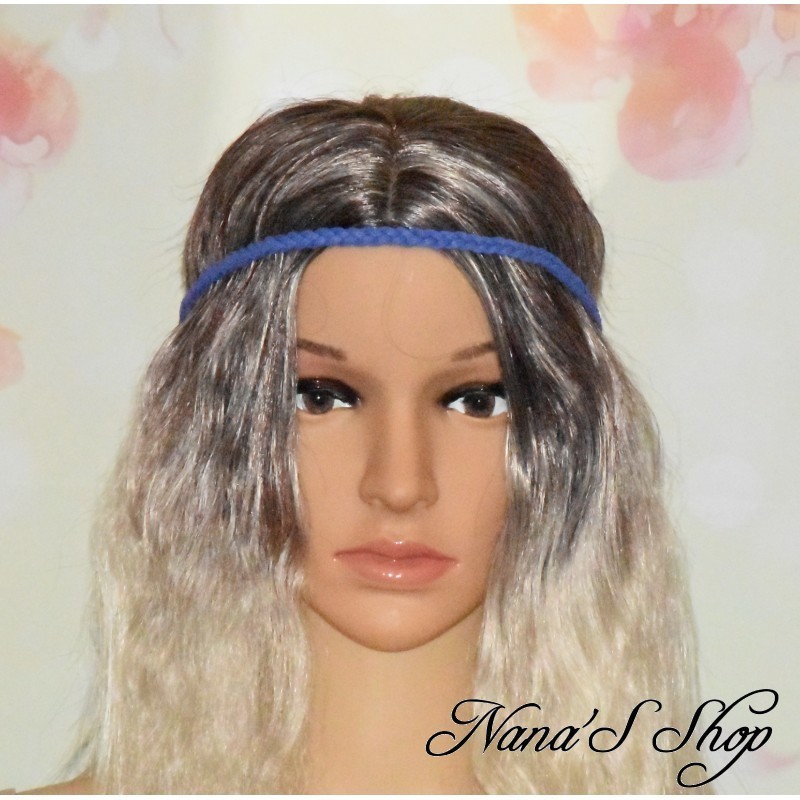 Headband tressé en suédine, coloris uni bleu foncé.