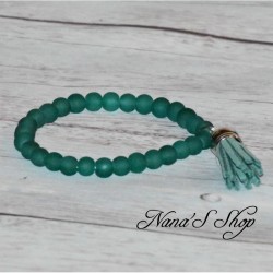 Bracelet fantaisie, perles en verre dépoli et tassel, coloris vert turquoise.