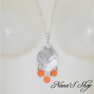 Collier et pendentif fantaisie , estampe et hexagone nacre, coloris orange.