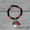 Bracelet perles heishi, pendentif message & tassel, coloris noir et rose.