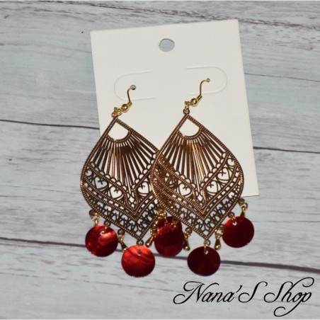 Boucles d'oreilles estampes dorées, petit rond nacre, coloris rouge.