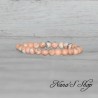 Bracelet élastique en perles de Calcite, coloré corail, beige et bleu.