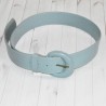 Ceinture large, à boucles, en cuir, coloris bleu clair, de la marque Nina Kaufmann.