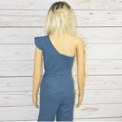 Combinaison une épaule bleu denim, Modèle Meine One Shoulder Ruffle, de la marque Wal G petite, détail dos.