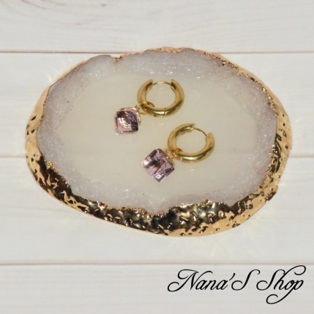Créoles dorés, pendentif cube cristal, rose pâle.