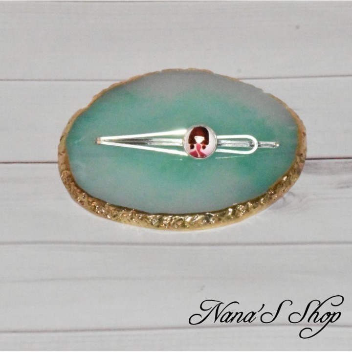 Barrette unique, fine  ornées de cabochons motif fille kimono, coloris rouge, style japonisant.