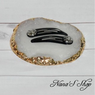 Barrettes Clic-clac en métal noir, ornées de cabochons noir et blanc, reflets nacrés.