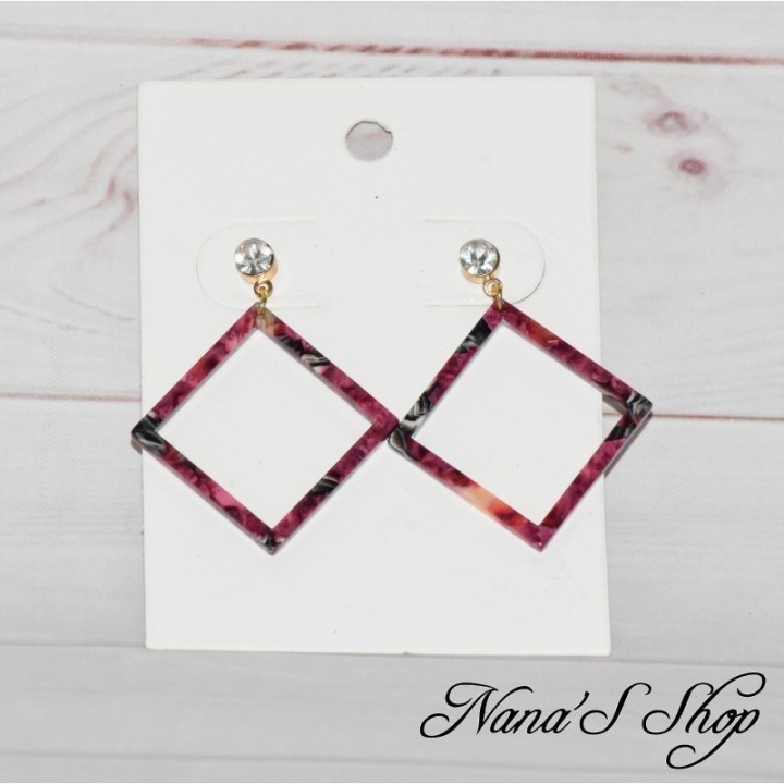 Boucles d'oreilles carré, en résine effet métal nacré, coloré et tacheté, coloris Rouge.