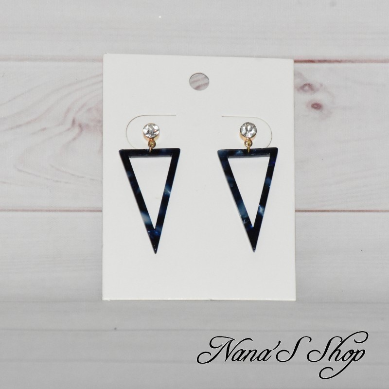Boucles d'oreille triangle, en résine, tacheté, coloris au choix Boucles d'oreille triangle, en résine, tacheté, coloris au choix