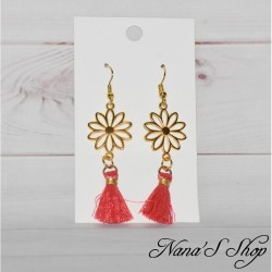 Boucles d'oreilles Marguerite et pompon Tassel de couleur corail, fait main.
