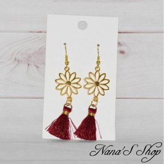 Boucles d'oreilles Marguerite et pompon Tassel de couleur bordeaux, fait main.