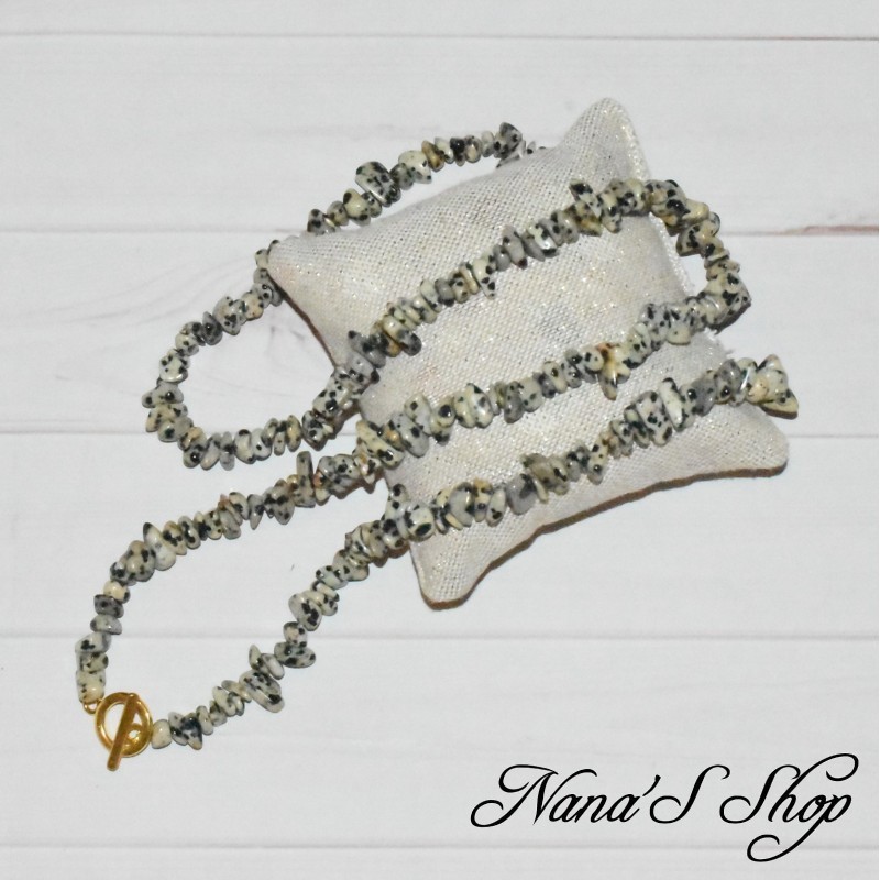 Long collier chips de Jaspe Dalmatien, fait main. Long collier chips de Jaspe Dalmatien, fait main.