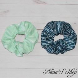 Lot de 2 Chouchous en polyester, fait mains et éco-conçu, modèle 3, vert clair et vert foncé.