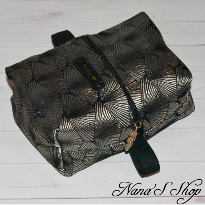 Petite trousse de toilette, éco-conçu, noir et or, faite main.