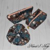 Accessoires en Wax ethnique, faits main et éco-conçus, bleu foncé.