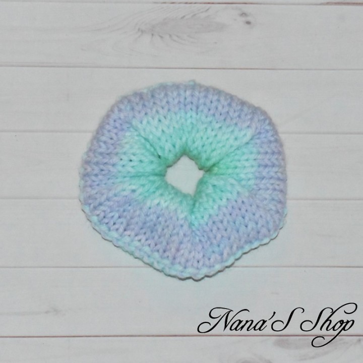 Chouchou crochet, multicolore, ton pastel, fait main, modèle 1.