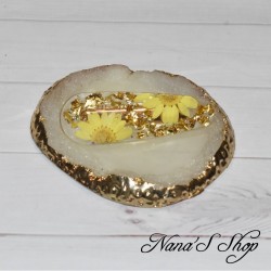 Barrette en résine, feuille d'or et Marguerite jaune, faite mains.