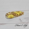 Barrette en résine, feuille d'or et Marguerite jaune, faite mains.