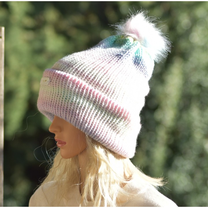Bonnet revers et Pompon, Multicolore Pastel, fait main en France.