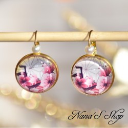 Boucles d'oreilles Japon, Fleurs de cerisier, faites mains, coloris rose.