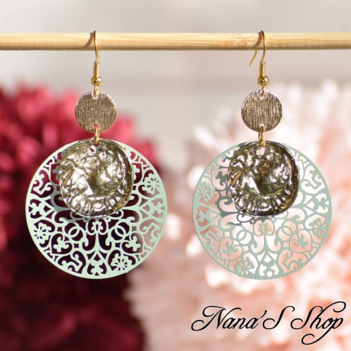 Boucles d'oreilles, Bohème, estampe romantique, coloris bleu ciel, faites mains.