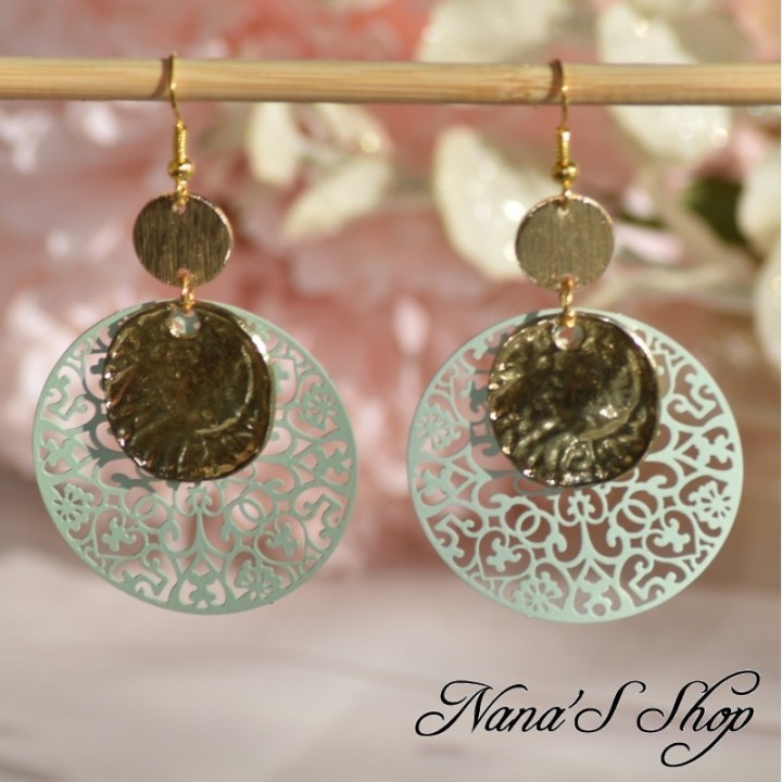 Boucles d'oreilles, Bohème, estampe romantique, coloris bleu ciel, faites mains.