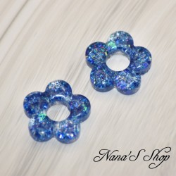 Pampilles interchangeables en forme de fleur, en résine et paillettes bleu, fait main, pour créoles à composer.