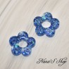 Pampilles interchangeables en forme de fleur, en résine et paillettes bleu, fait main, pour créoles à composer.