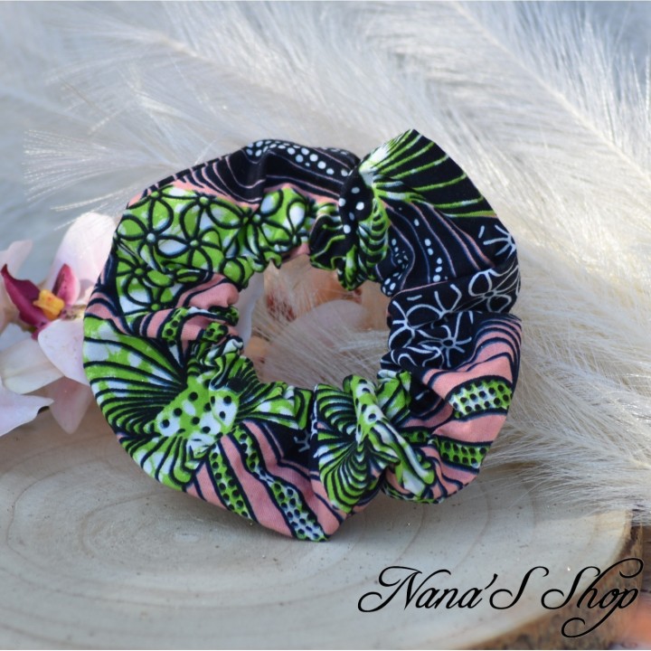 Chouchou en coton Wax coloré "Jungle corail" rose corail et vert pomme, fait main en France.