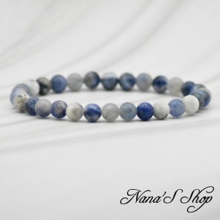 Bracelet élastique, Fait Main en Sodalite du Brésil, Grade AB, Bleu et Blanc.