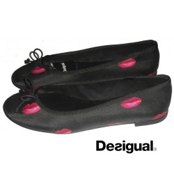 Ballerines Missia, Desigual, impression bouche, coloris noir.