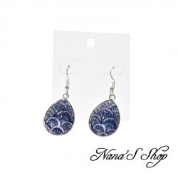 Boucles d'oreilles fantaisie, gouttes en verre, motif aquarelle, coloris bleu foncé, modèle 2.