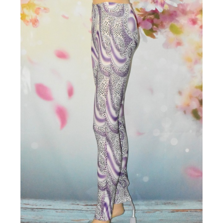 Leggings blanc, imprimé noir et violet,