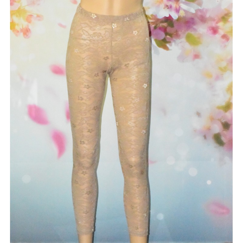 Leggings en dentelle, coloris taupe. Leggings en dentelle, coloris taupe.