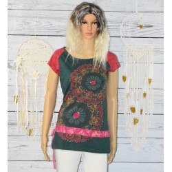 T shirt femme, manches courtes, Desigual, coloris vert et fuchsia.