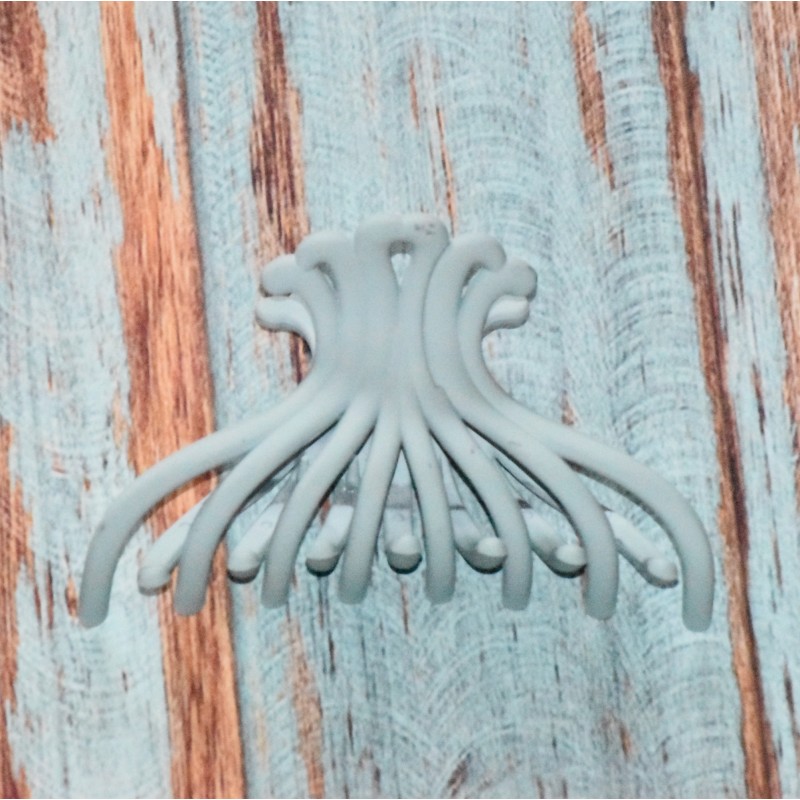 Grand pince à cheveux, XL, en plastique coloré opaque, coloris bleu ciel. Grand pince à cheveux, XL, en plastique coloré opaque, coloris bleu ciel.