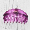 Pince crabe XL 9 cm de plastique transparent, coloris mauve.