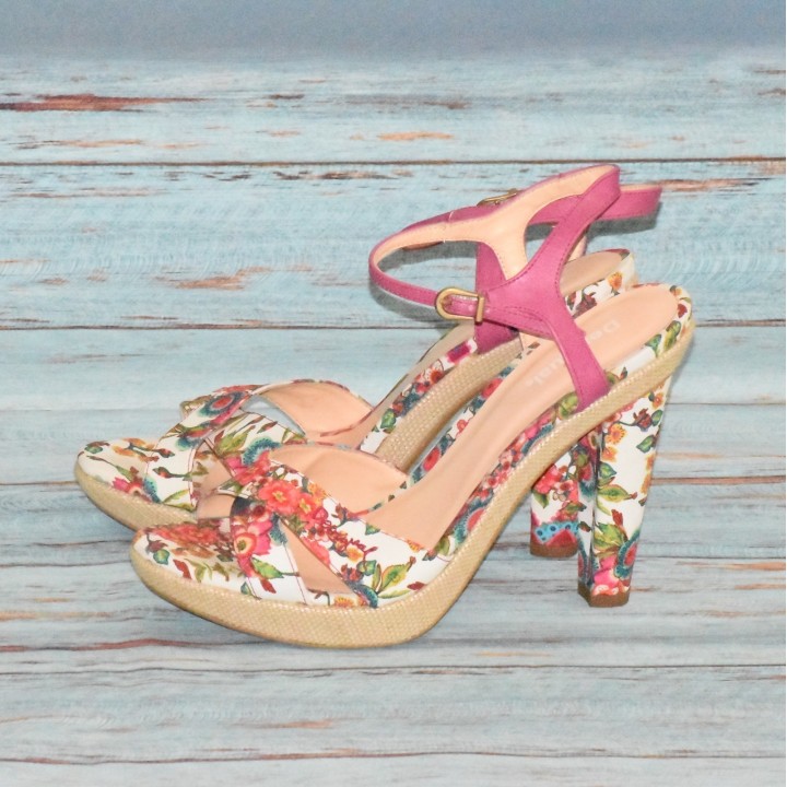 Sandales escarpins fleuri, Desigual, Sevilla, coloris multicolore.
