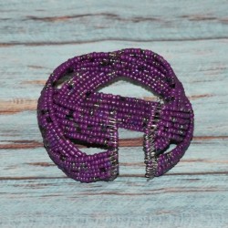Bracelet manchette rigide, perles de rocaille, coloris violet.