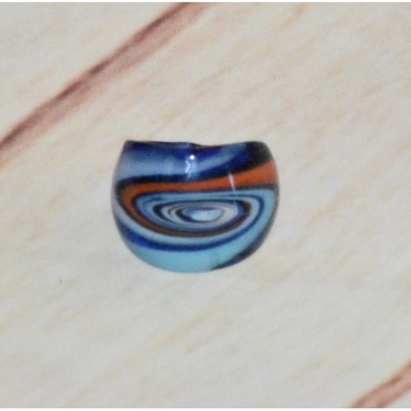 Bagues en verre, motif tourbillon, coloris bleu. Bagues en verre, motif tourbillon, coloris bleu.