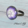 Bague en gel et motif pétale de fleurs, coloris violet.