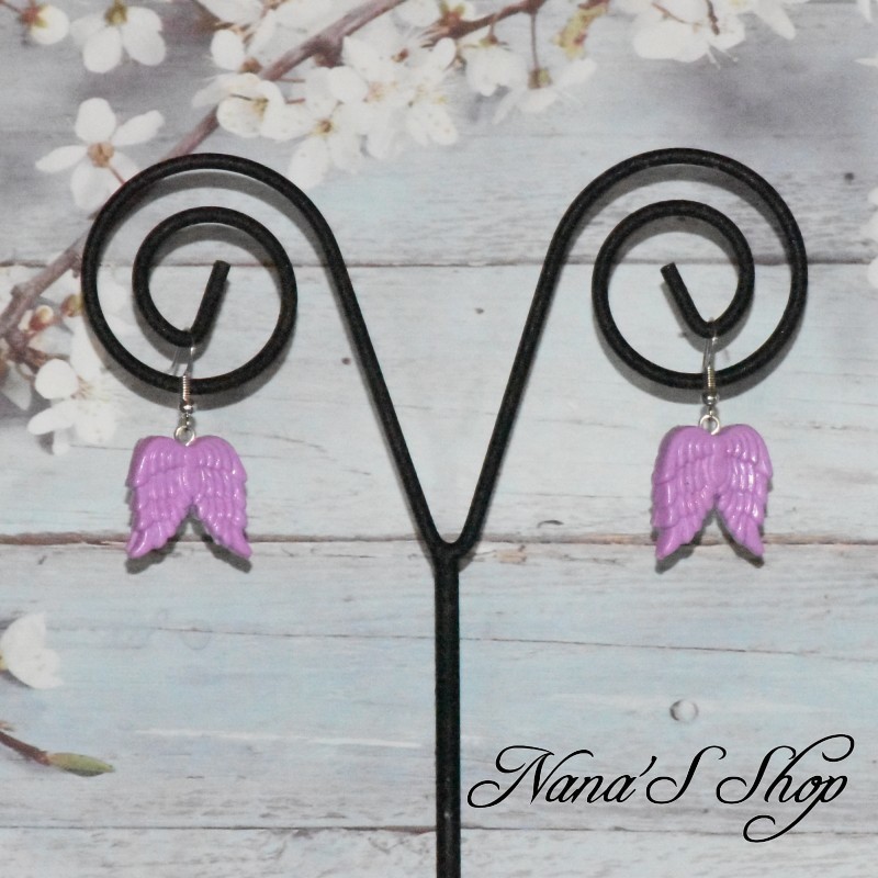 Boucles d'oreilles ailes d'ange, en pâte polymère, coloris mauve.